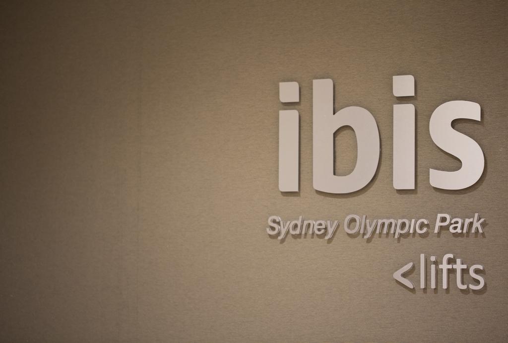 Hotel Ibis Sydney Olympic Park Exterior foto
